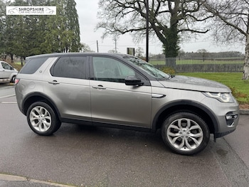Used Land Rover Discovery Sport 2017 for sale - 77323678: Photo