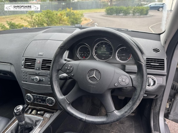 Used Mercedes-Benz C Class 2009 for sale - 75653375: Photo 11