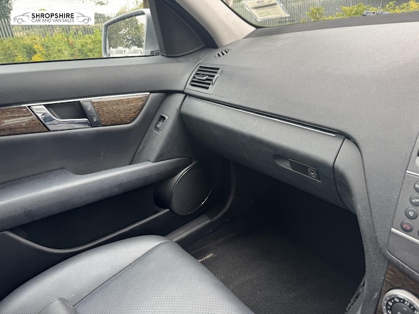 Used Mercedes-Benz C Class 2009 for sale - 75653375: Photo 16