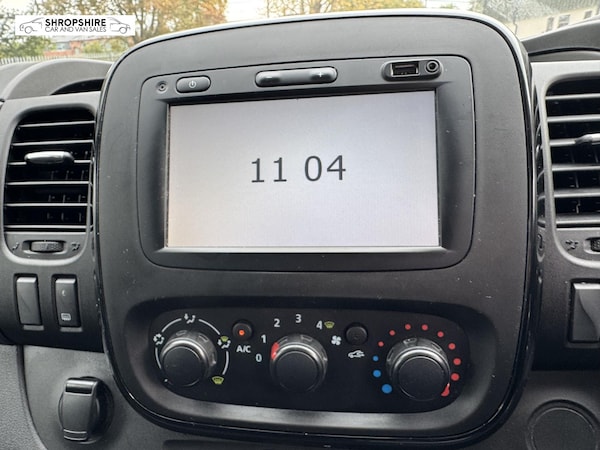Used Vauxhall Vivaro 2018 for sale - 76089205: Photo 16
