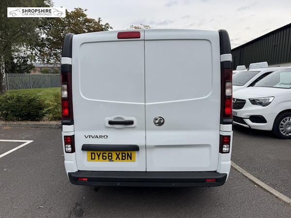 Used Vauxhall Vivaro 2018 for sale - 76089205: Photo 4