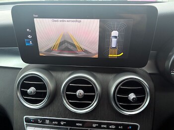 Used Mercedes-Benz GLC 2019 for sale - 78463231: Photo