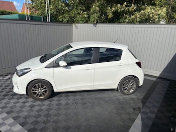 Used Toyota Yaris 2015 for sale - 78793584: Photo