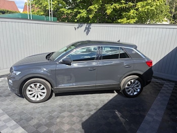 Used Volkswagen T-Roc 2020 for sale - 78500805: Photo