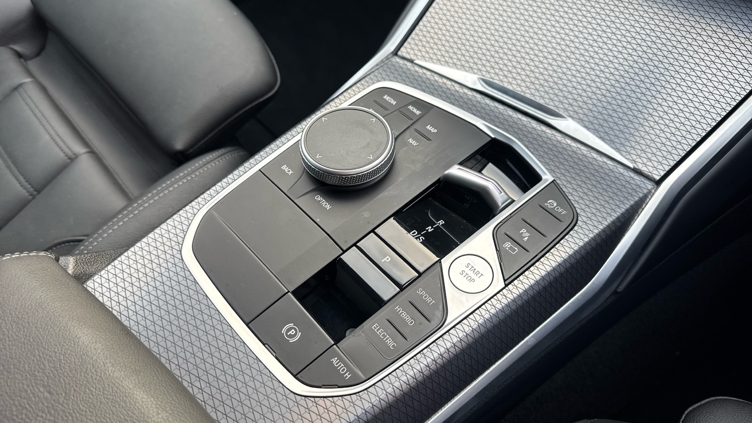 Used BMW 3 Series 2024 for sale - 76669103: Photo 10