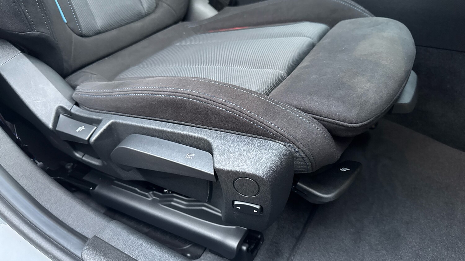 Used BMW 3 Series 2025 for sale - 77434548: Photo 27