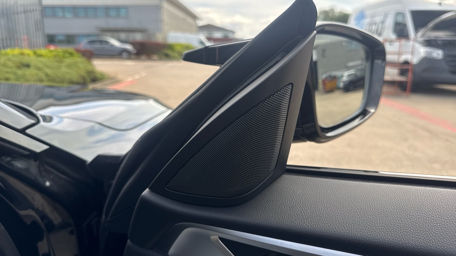 Used BMW i4 2025 for sale - 76161845: Photo 20