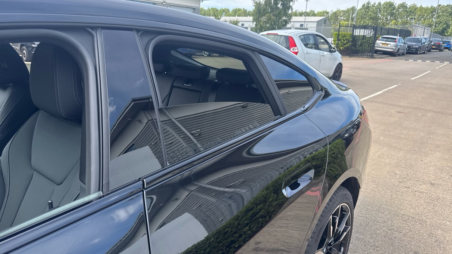 Used BMW i4 2025 for sale - 76161845: Photo 37