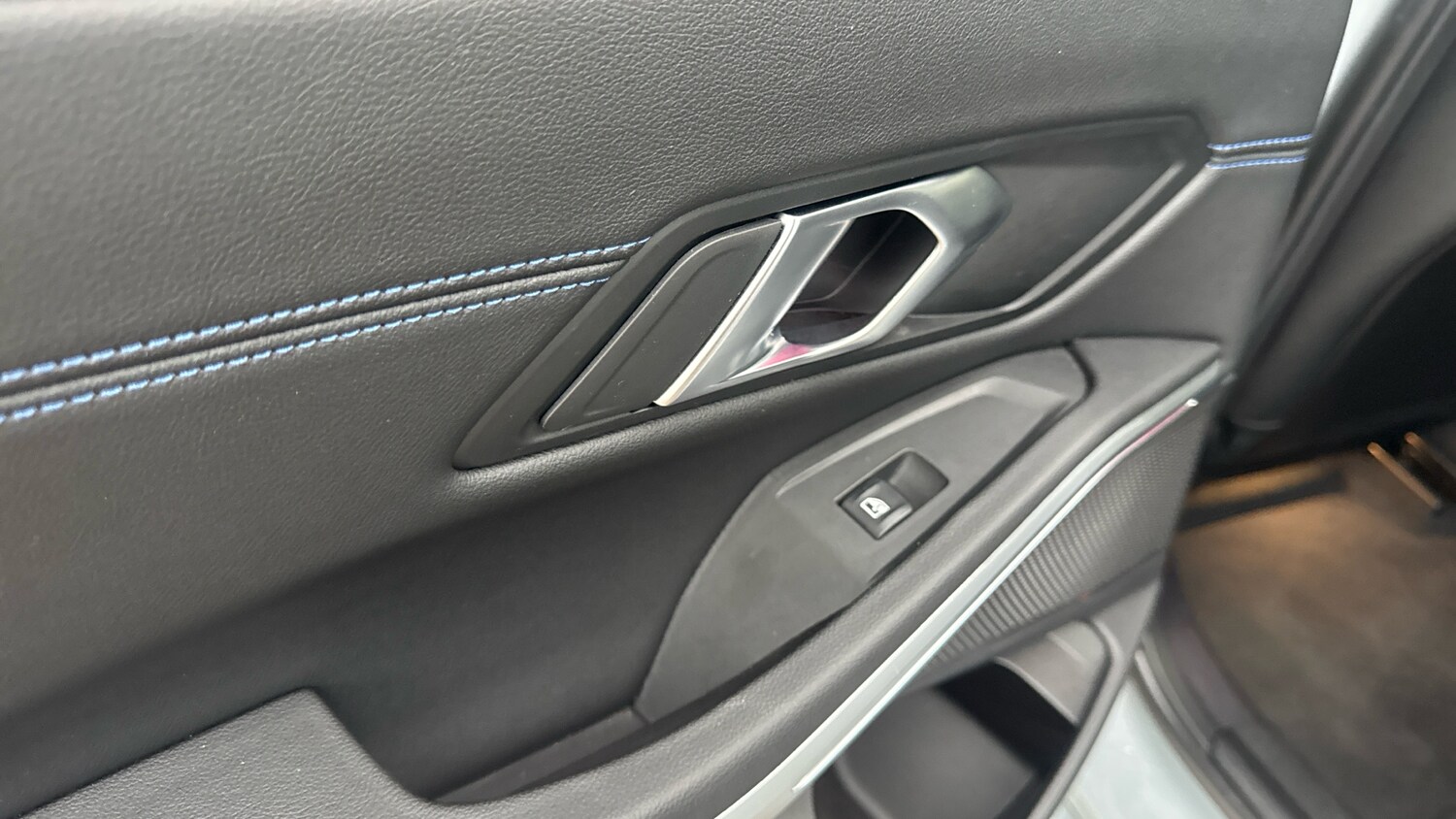 Used BMW 3 Series 2024 for sale - 77893224: Photo 29