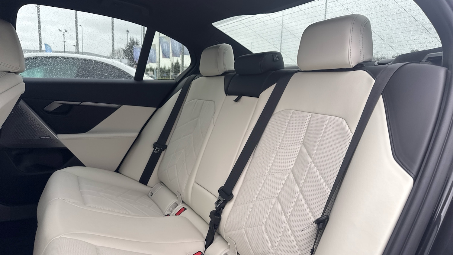 Used BMW i5 2025 for sale - 77541299: Photo 12