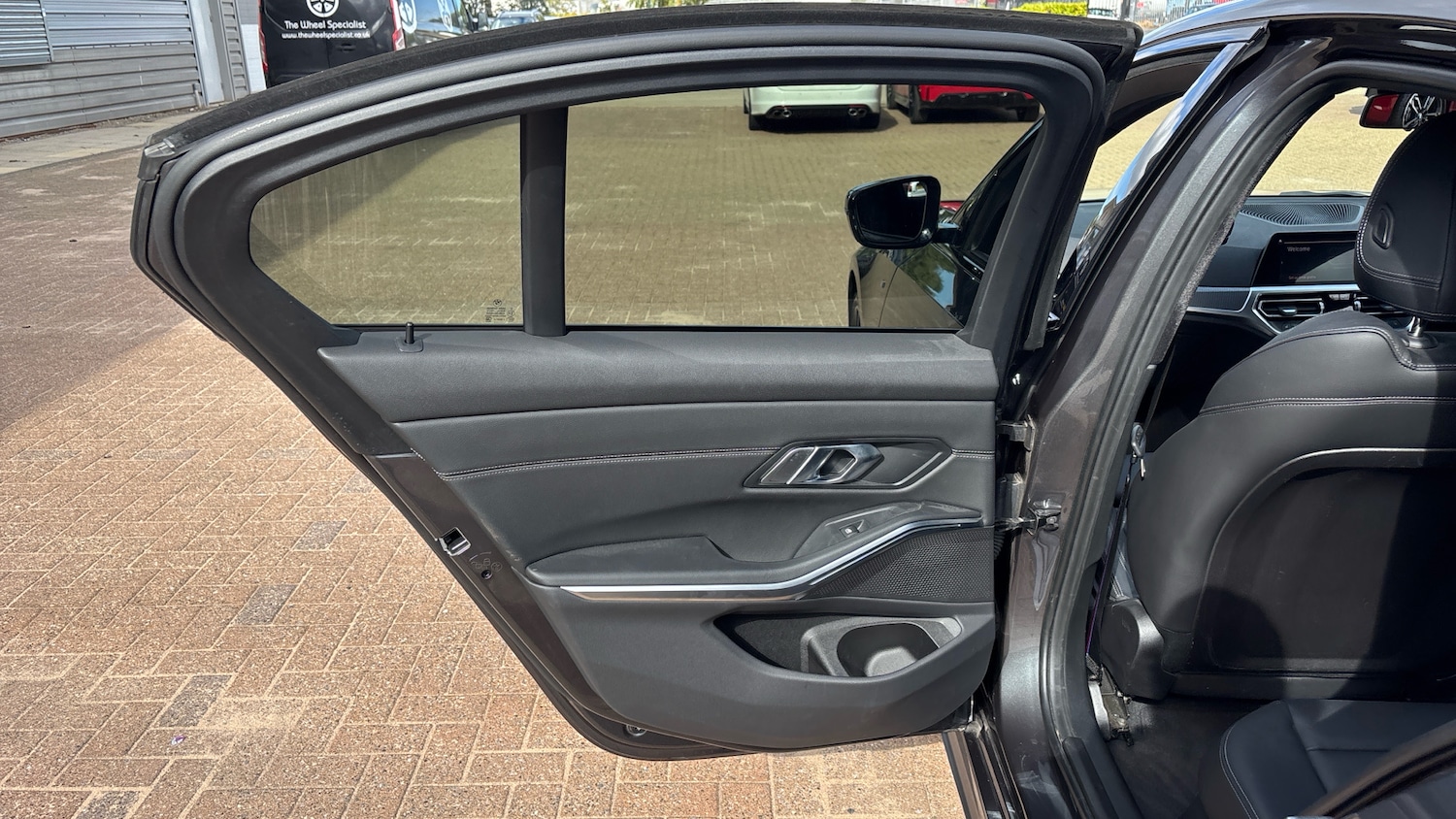 Used BMW 3 Series 2022 for sale - 76694188: Photo 36