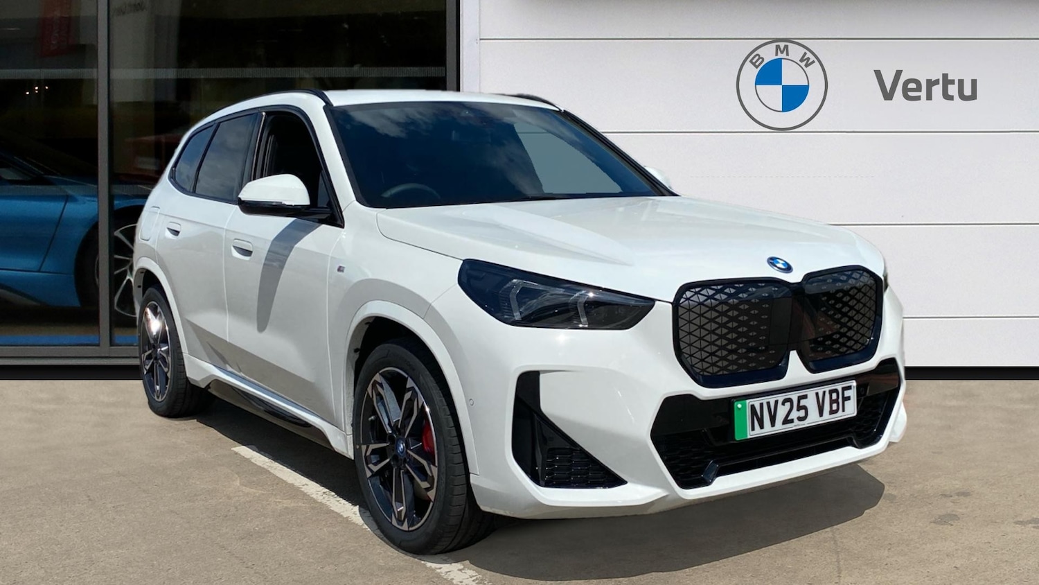 Used BMW iX1 2025 for sale - 76102786: Photo 1