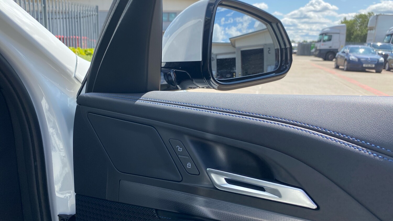 Used BMW iX1 2025 for sale - 76102786: Photo 20