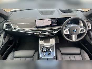 Used BMW X7 2025 for sale - 76102784: Photo
