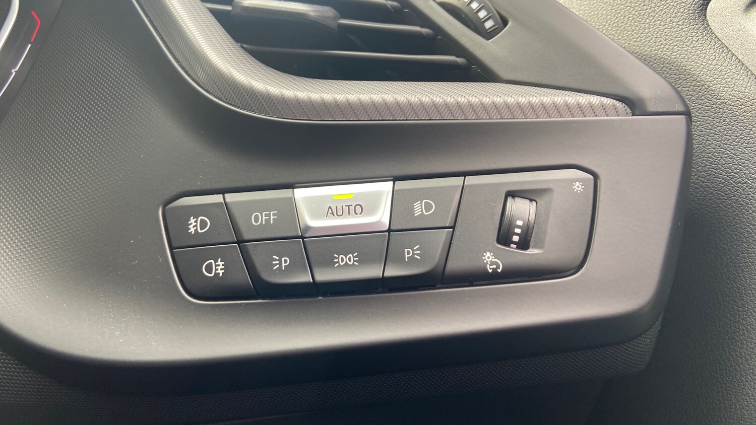 Used BMW 1 Series 2019 for sale - 77151021: Photo 34