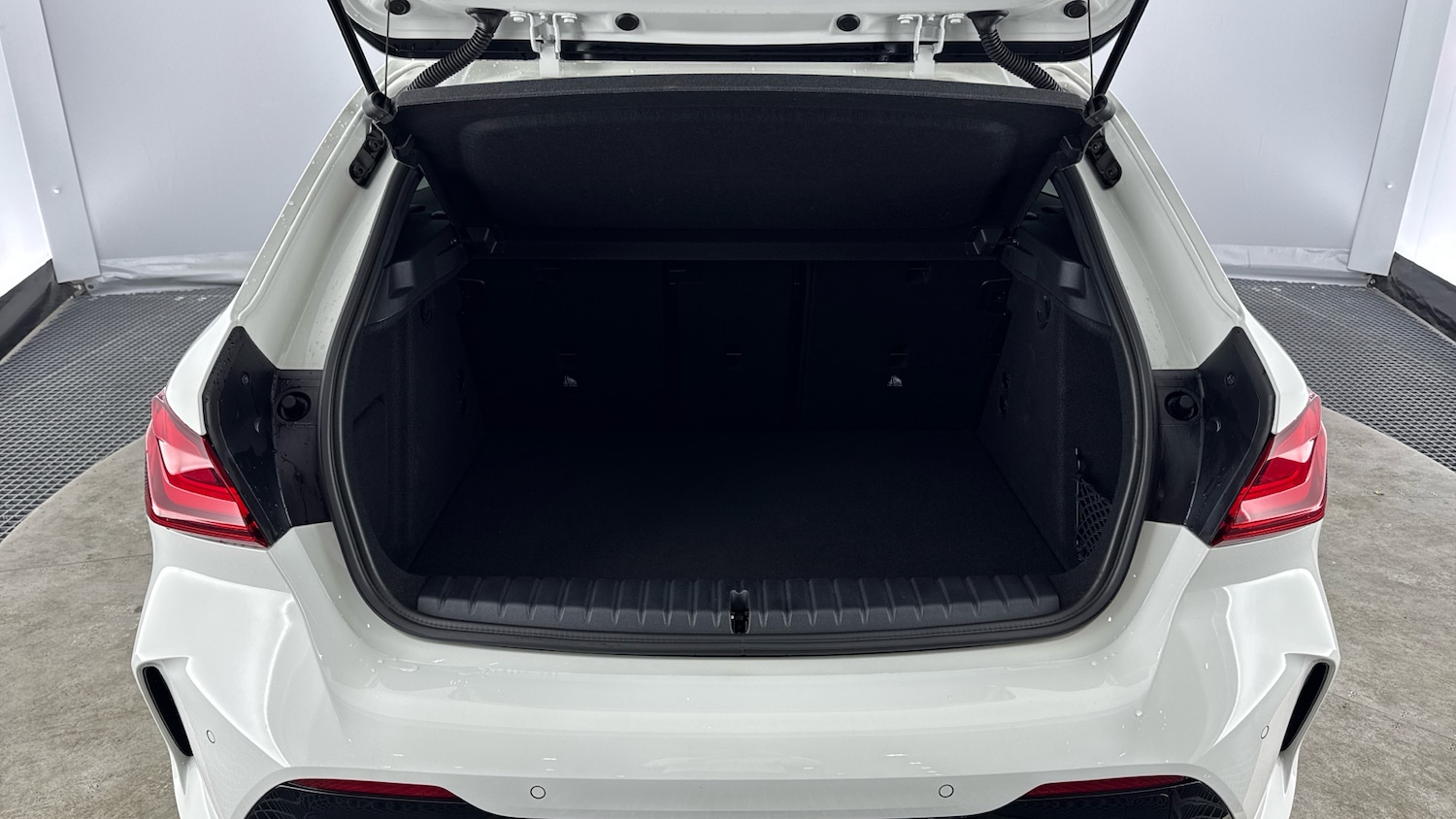 Used BMW 1 Series 2023 for sale - 77504006: Photo 13