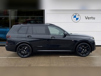 Used BMW X7 2025 for sale - 76102799: Photo