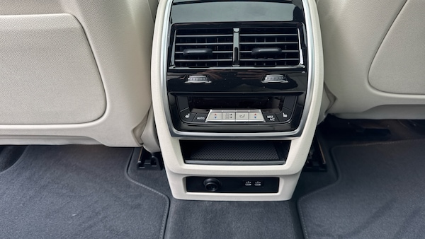Used BMW X7 2025 for sale - 76102799: Photo 44
