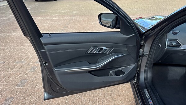 Used BMW 3 Series 2022 for sale - 76113804: Photo 40