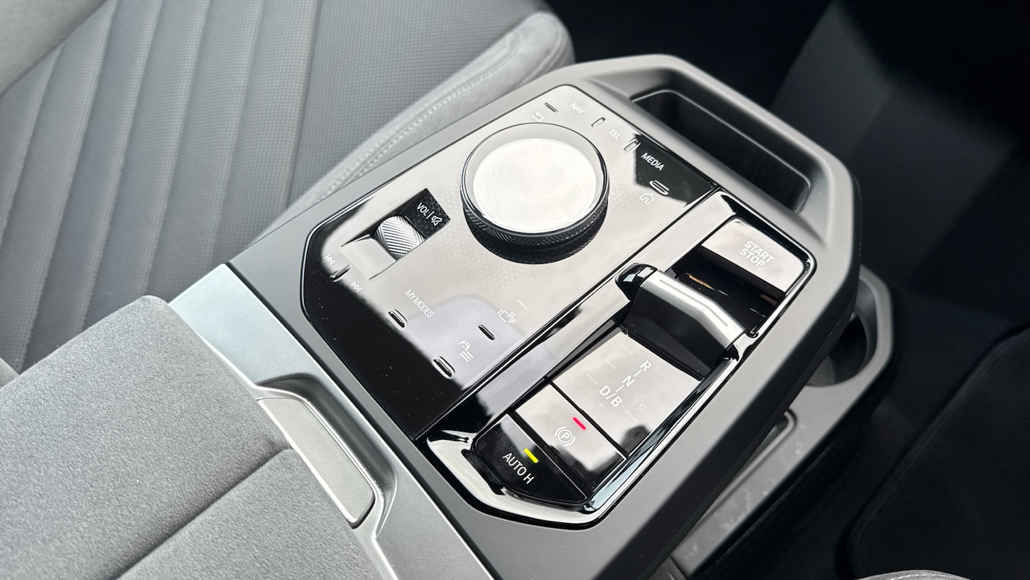 Used BMW iX 2025 for sale - 76026963: Photo 10