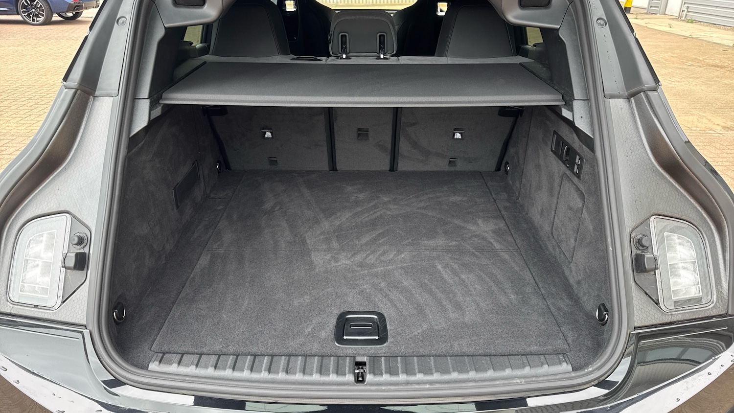 Used BMW iX 2025 for sale - 76026963: Photo 13