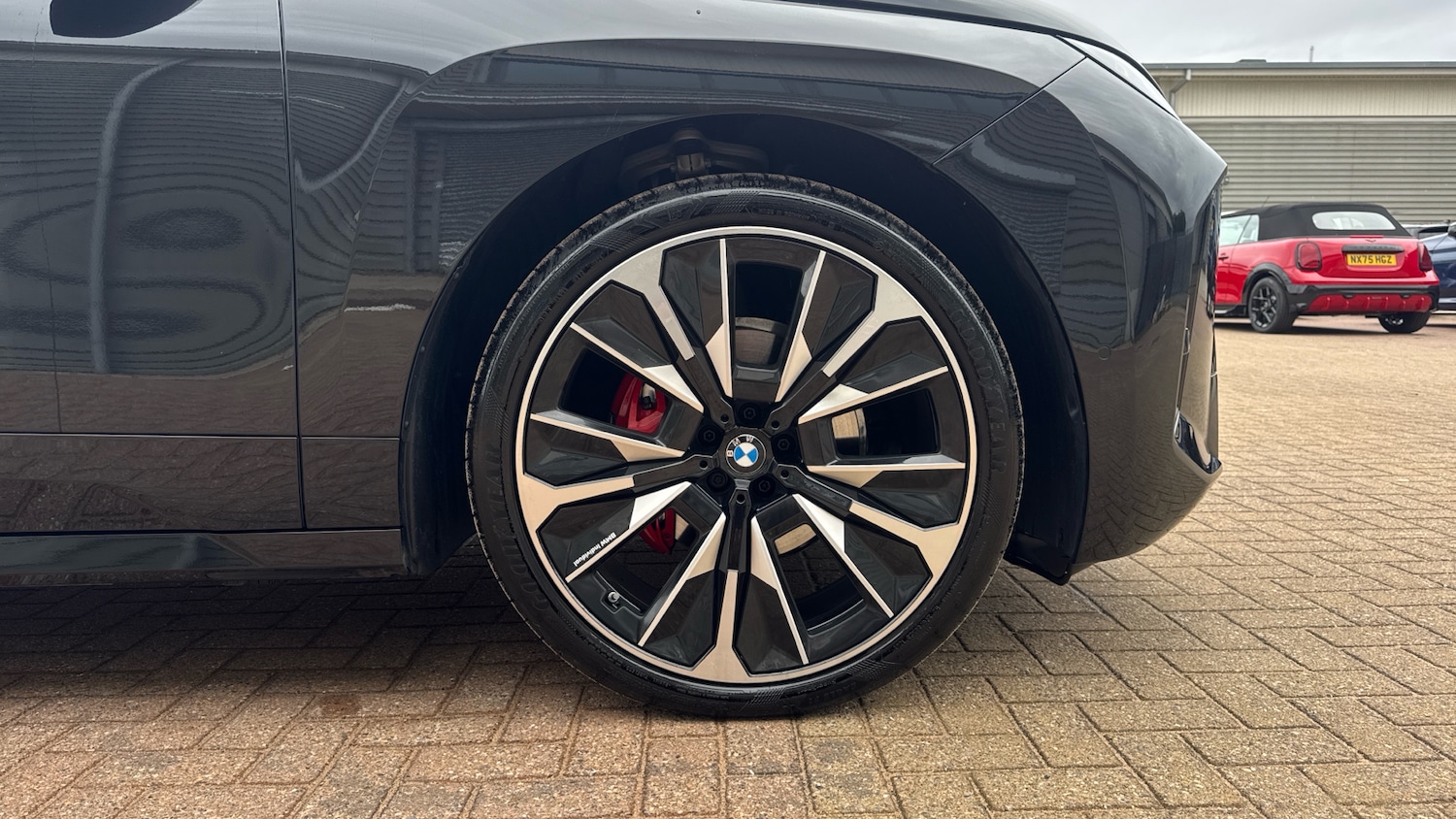 Used BMW iX 2025 for sale - 76026963: Photo 14