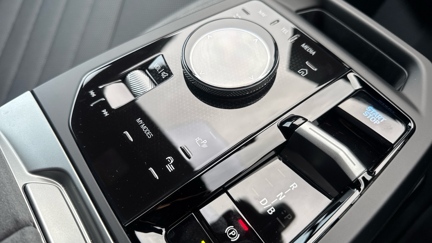 Used BMW iX 2025 for sale - 76026963: Photo 19