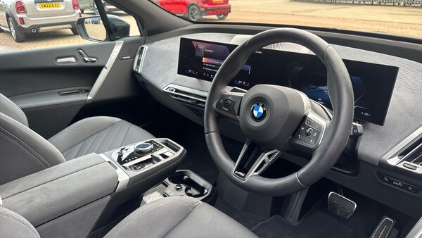 Used BMW iX 2025 for sale - 76026963: Photo 6