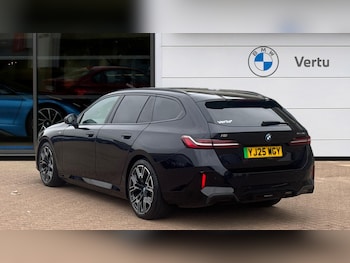 Used BMW i5 2025 for sale - 77365102: Photo
