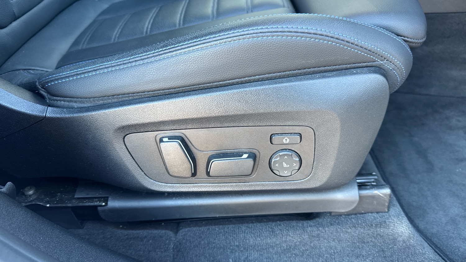 Used BMW iX3 2024 for sale - 76401917: Photo 28