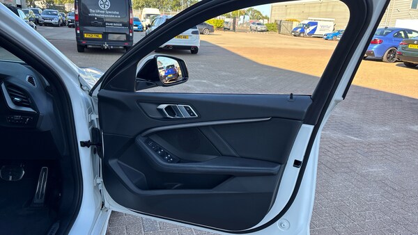 Used BMW 1 Series 2023 for sale - 76045932: Photo 46