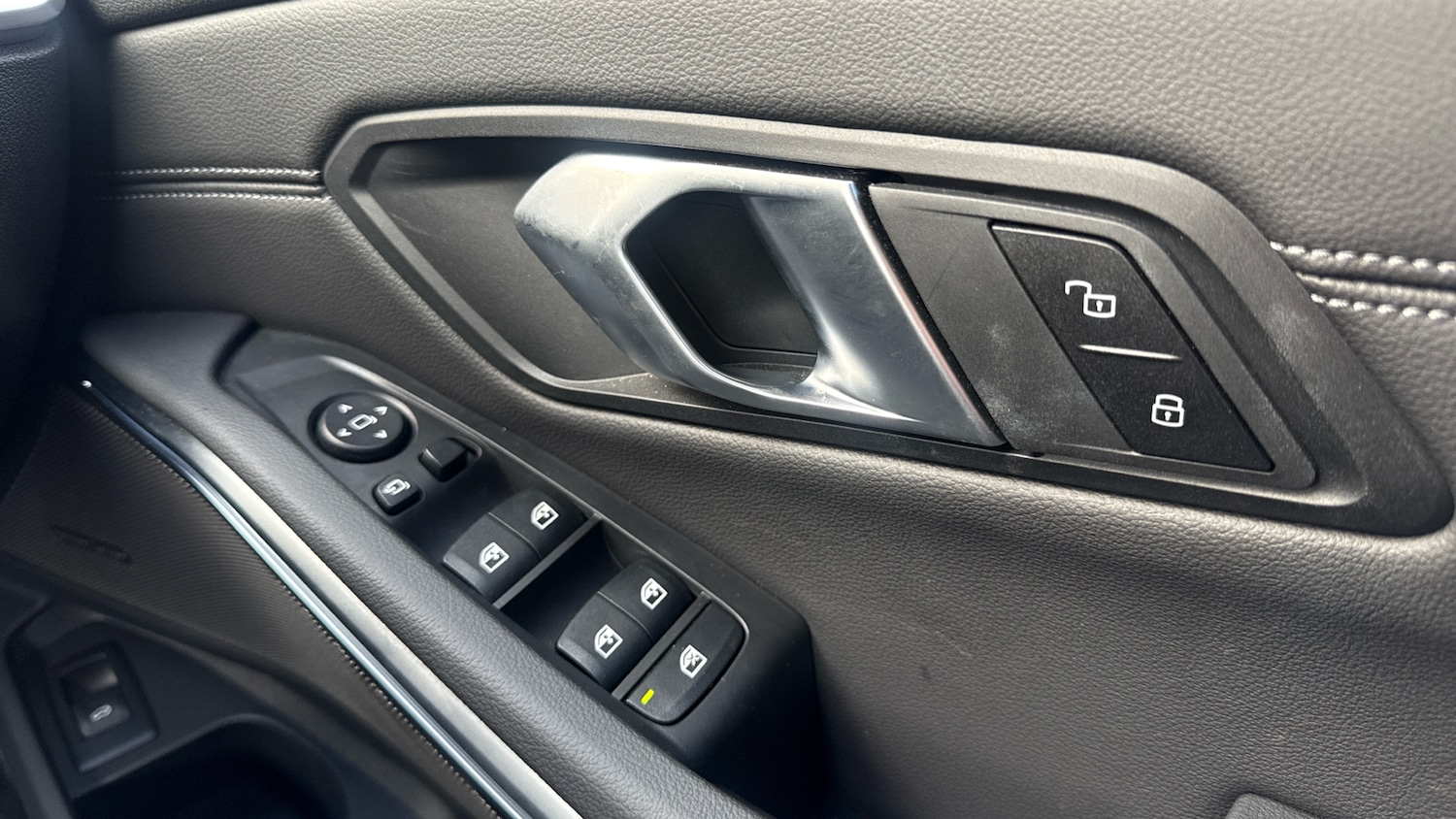 Used BMW 3 Series 2025 for sale - 77492466: Photo 40