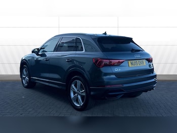 Used Audi Q3 2019 for sale - 77932518: Photo