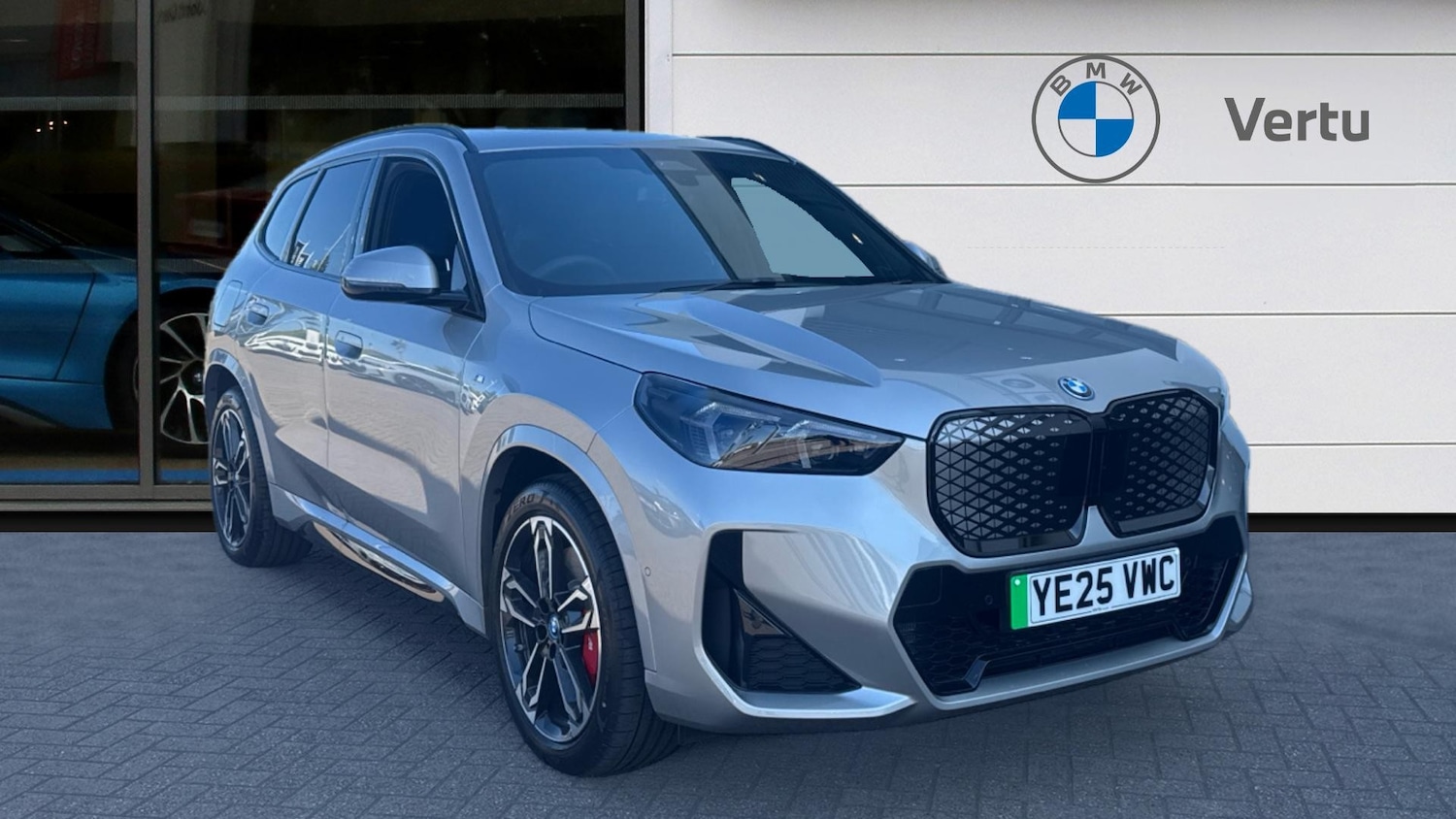 Used BMW iX1 2025 for sale - 76379670: Photo 1