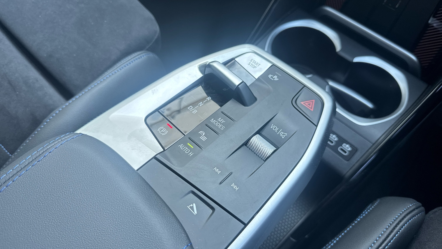 Used BMW iX1 2025 for sale - 76379670: Photo 10