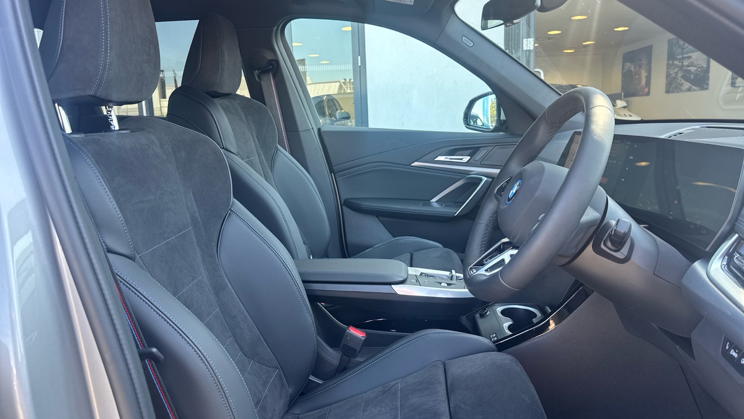 Used BMW iX1 2025 for sale - 76379670: Photo 11