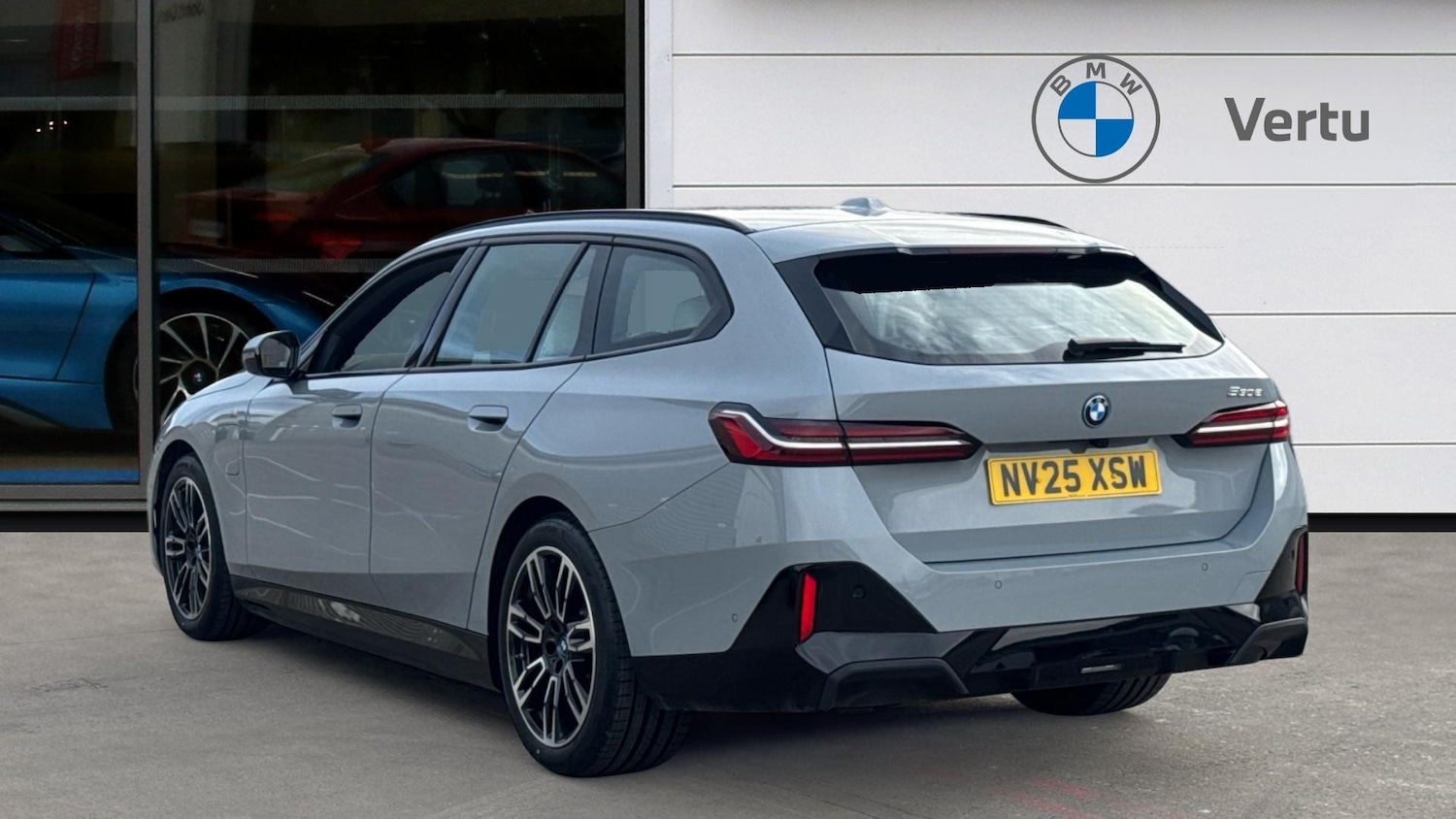 Used BMW 5 Series 2025 for sale - 78039144: Photo 2