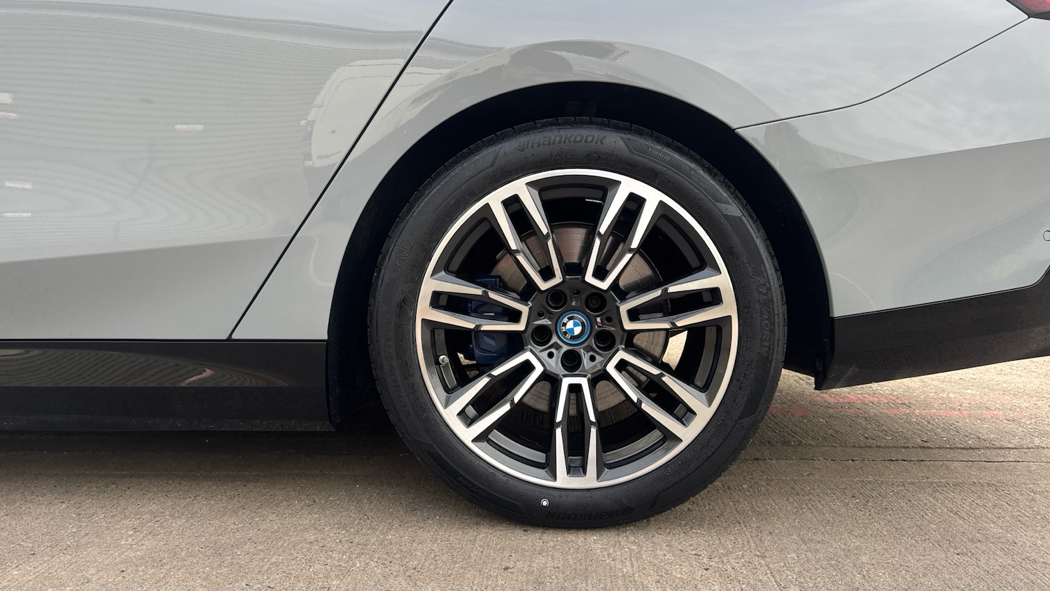 Used BMW 5 Series 2025 for sale - 78039144: Photo 34