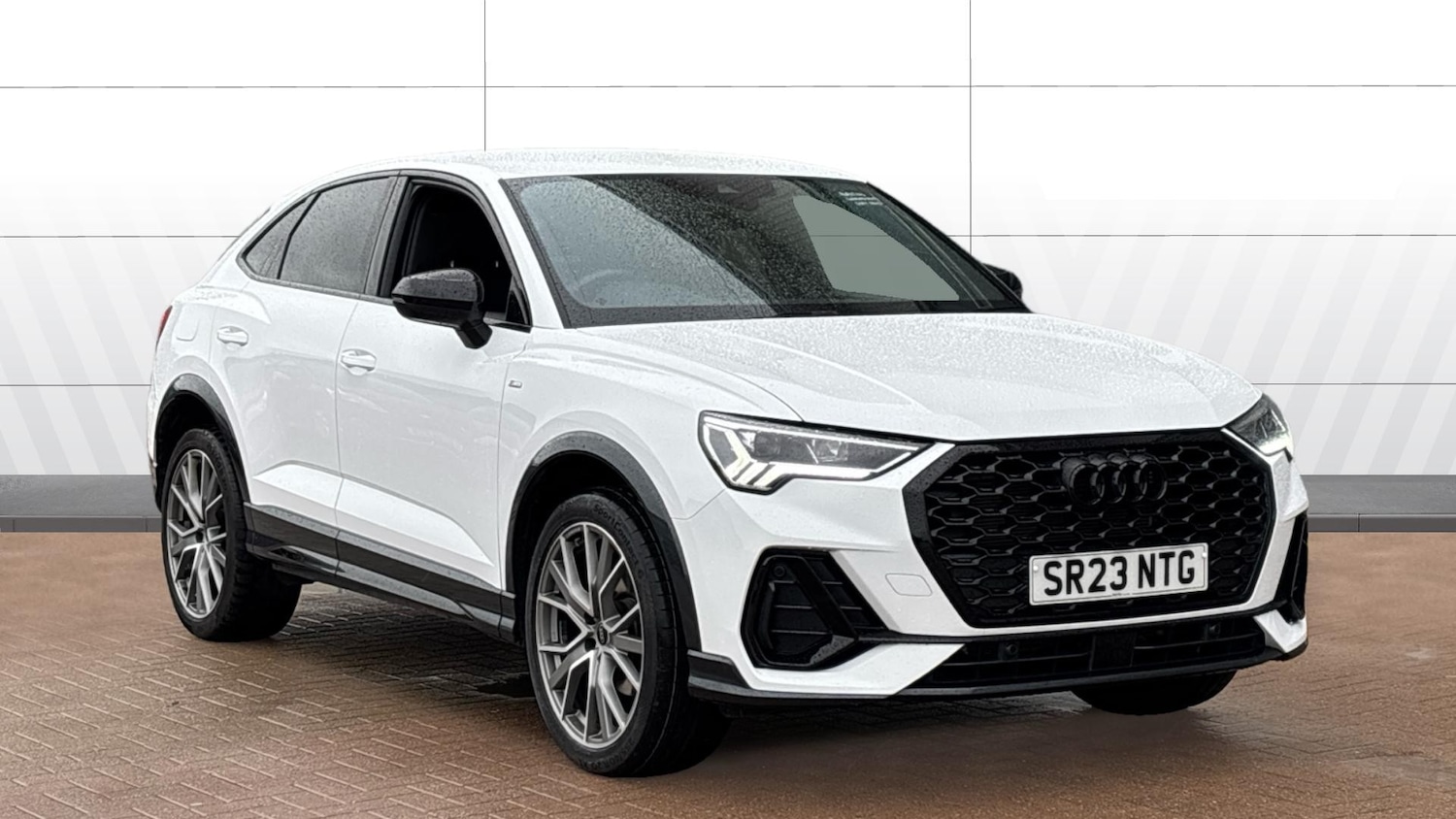 Used Audi Q3 2023 for sale - 76588235: Photo 1