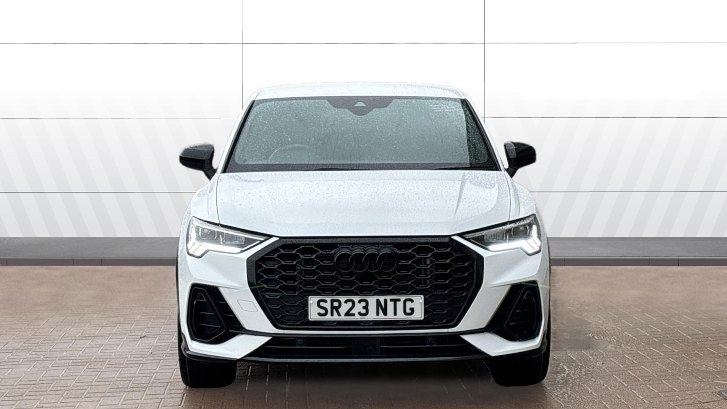 Used Audi Q3 2023 for sale - 76588235: Photo 16