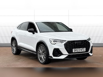 Audi - Q3