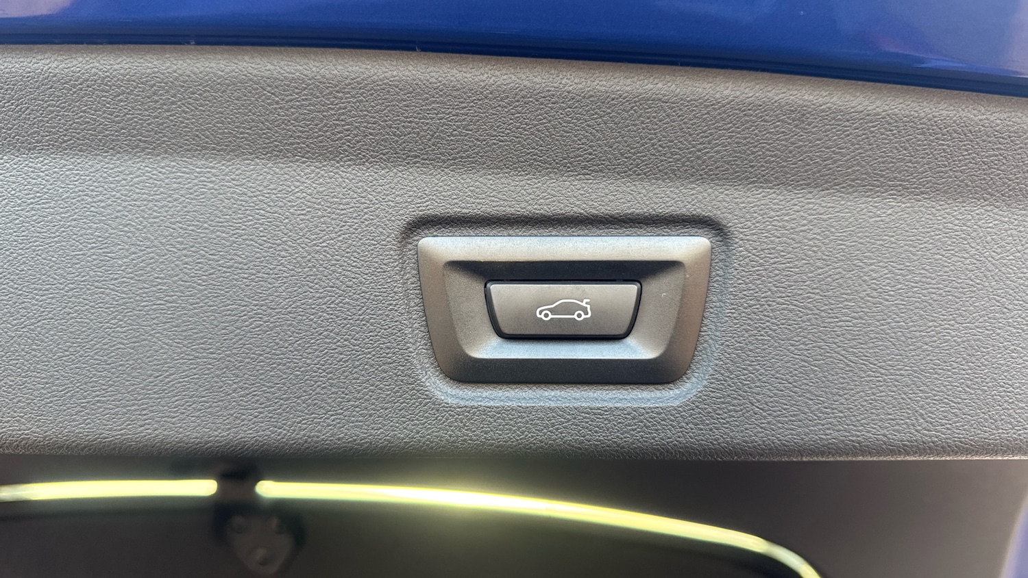 Used BMW i4 2024 for sale - 77196364: Photo 39