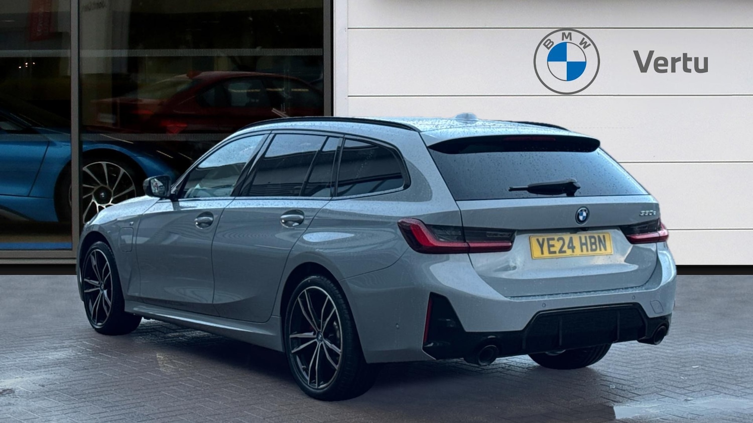 Used BMW 3 Series 2024 for sale - 76625619: Photo 2