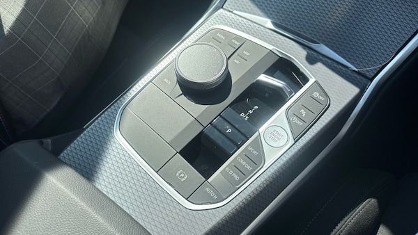 Used BMW 3 Series 2025 for sale - 76102782: Photo 10