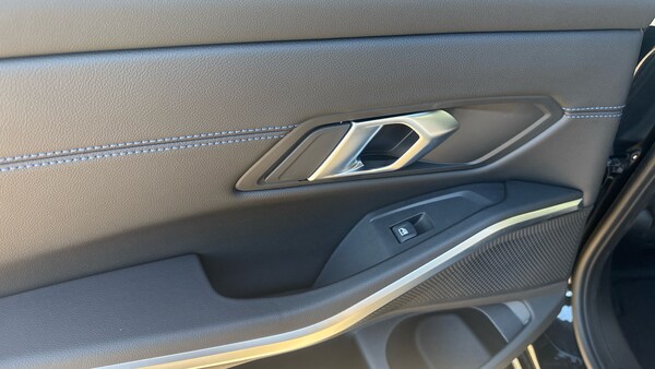 Used BMW 3 Series 2025 for sale - 76102782: Photo 30