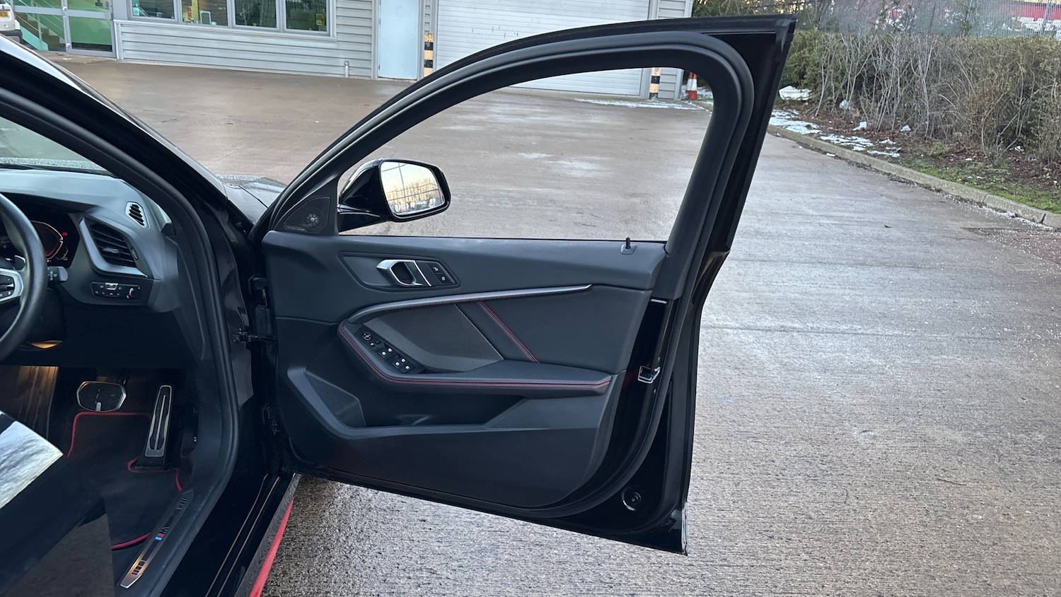 Used BMW 1 Series 2024 for sale - 77112850: Photo 32