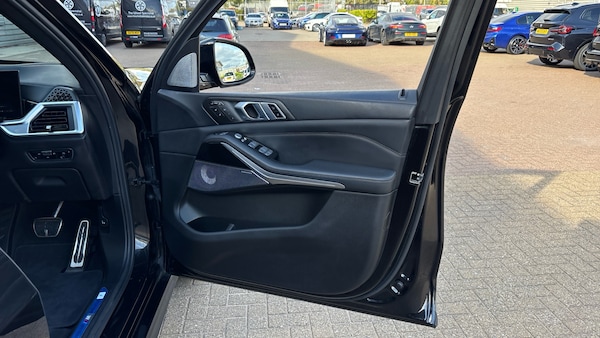 Used BMW X7 2022 for sale - 76287874: Photo 48