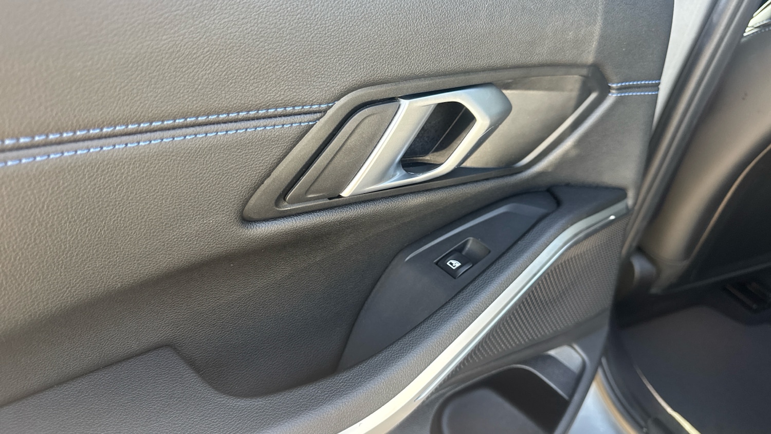 Used BMW 3 Series 2024 for sale - 77945319: Photo 30