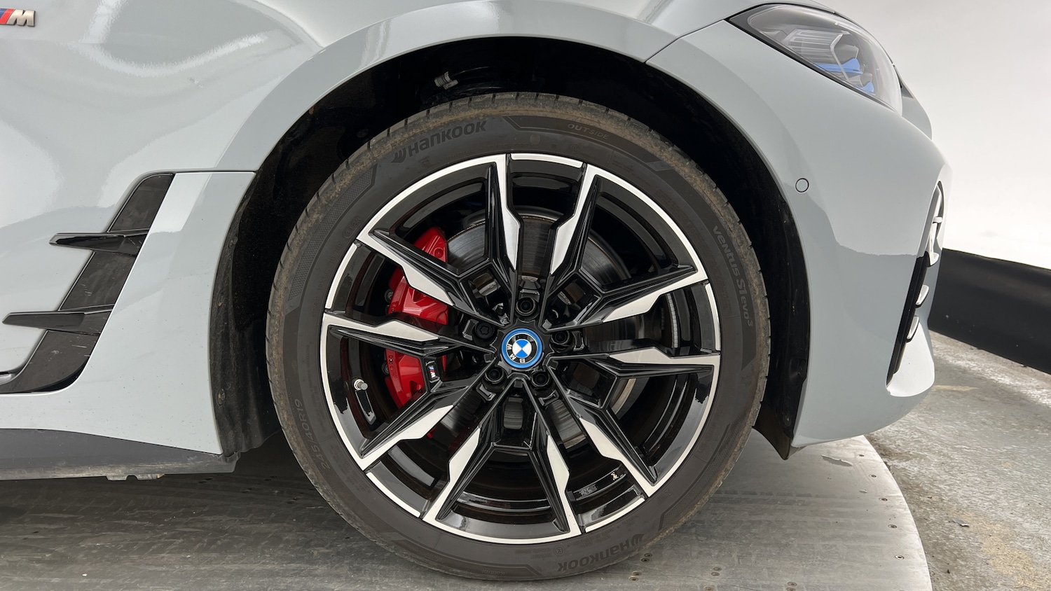 Used BMW i4 2023 for sale - 77931543: Photo 14