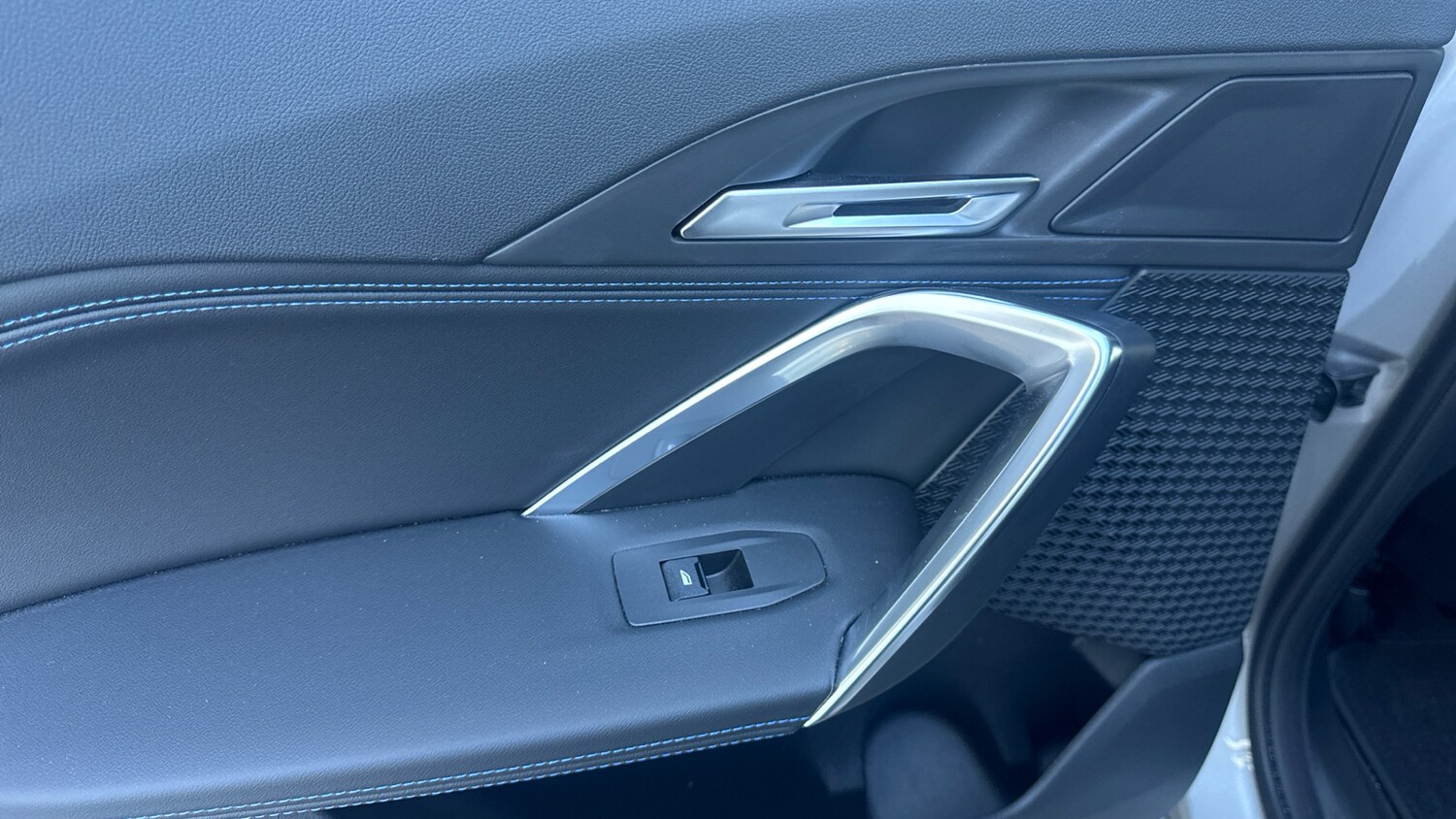 Used BMW iX1 2025 for sale - 76554125: Photo 32